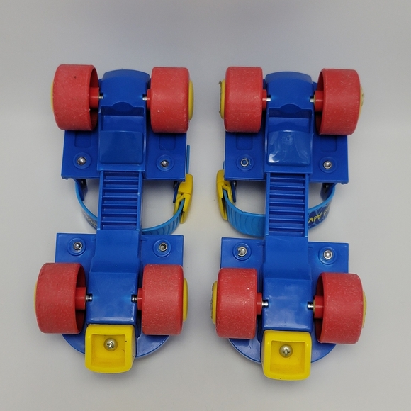 Flying Wheels Kids Adjustable Quad Grow With Me Training Roller Skate - Picture 7 of 14